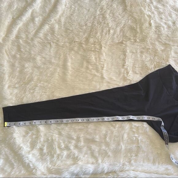 Gymshark black leggings  - Picture 6 of 8